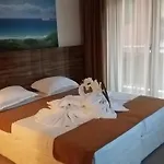 Diamond Апартаменты *