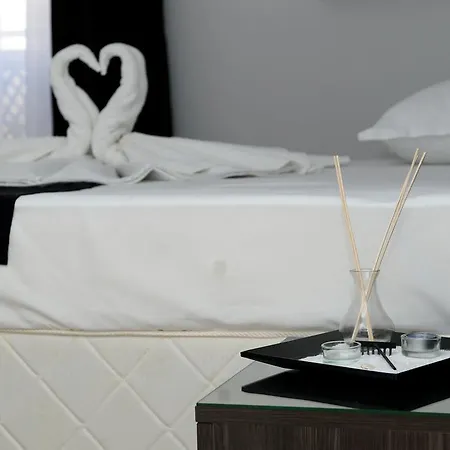 Diamond Apartment *