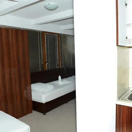 Diamond Apartment